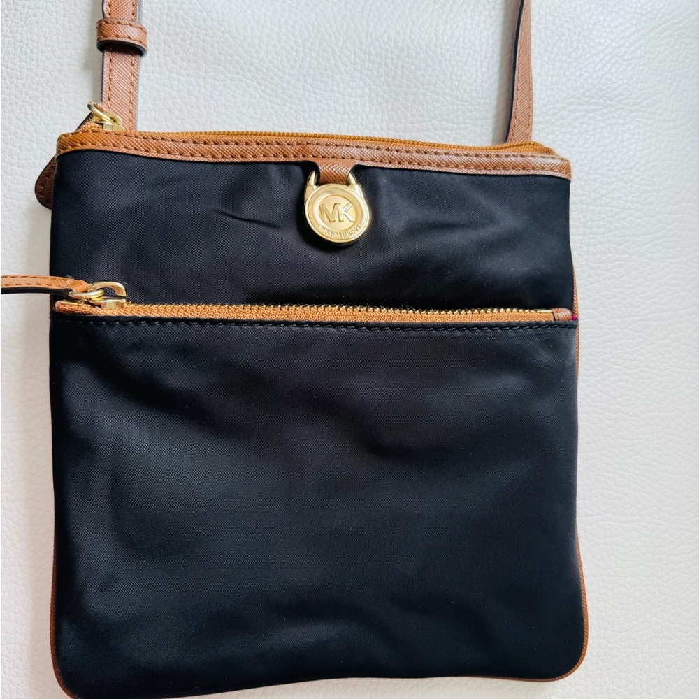 Black and Brown Crossbody Bag Michaels Kors GUC